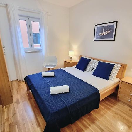 App Oleander Apartment Umag Ngoại thất bức ảnh