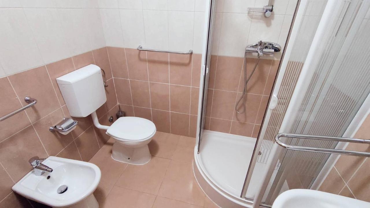App Oleander Apartment Umag Ngoại thất bức ảnh