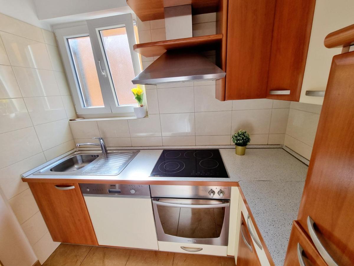 App Oleander Apartment Umag Ngoại thất bức ảnh